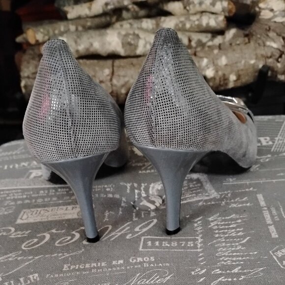 Women's Calvin Klein Shoes - Picture 4 of 5